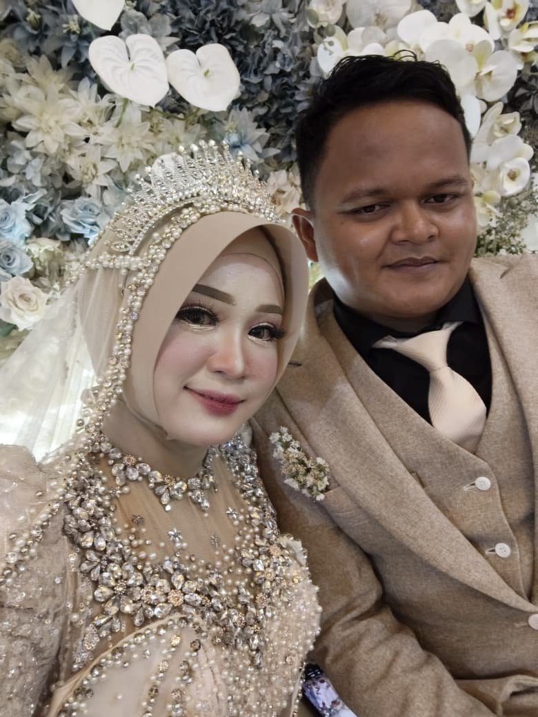 Foto IKA SOLIKA & KAERUDIN